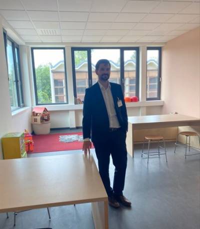 Stadtrat Marco Brauchmann beim Rundgang in der Chillzone