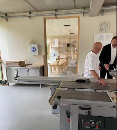 Haushandwerkerwerkstatt fr die Kinder sichtbar